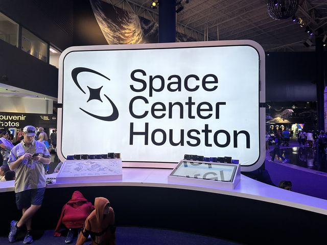 Families Gather at Space Center Houston