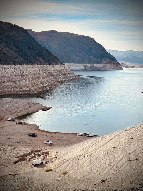 Mohave County low-water shoreline
