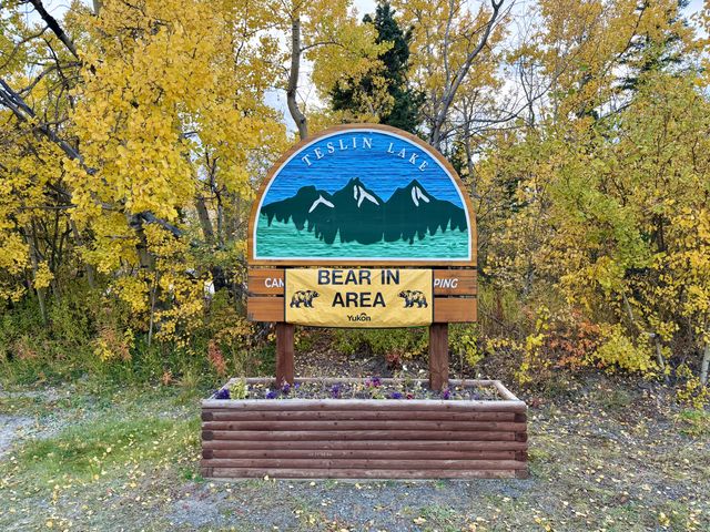 Teslin Lake Bear Warning Sign