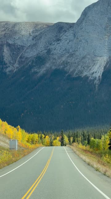 Jakes Corner Autumn Approach